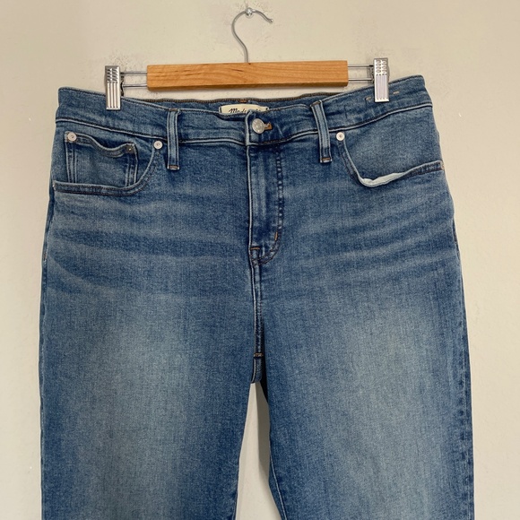 Madewell Jeans Women's 31 Blue Mid Rise Kick Out Bootcut Medium Wash Stretch - Picture 2 of 14